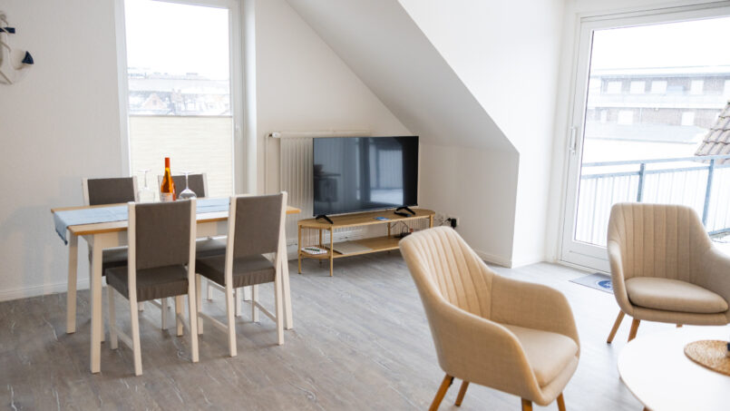 ferienwohnung-buesum-deichblick-butze-wohnzimmer.jpg