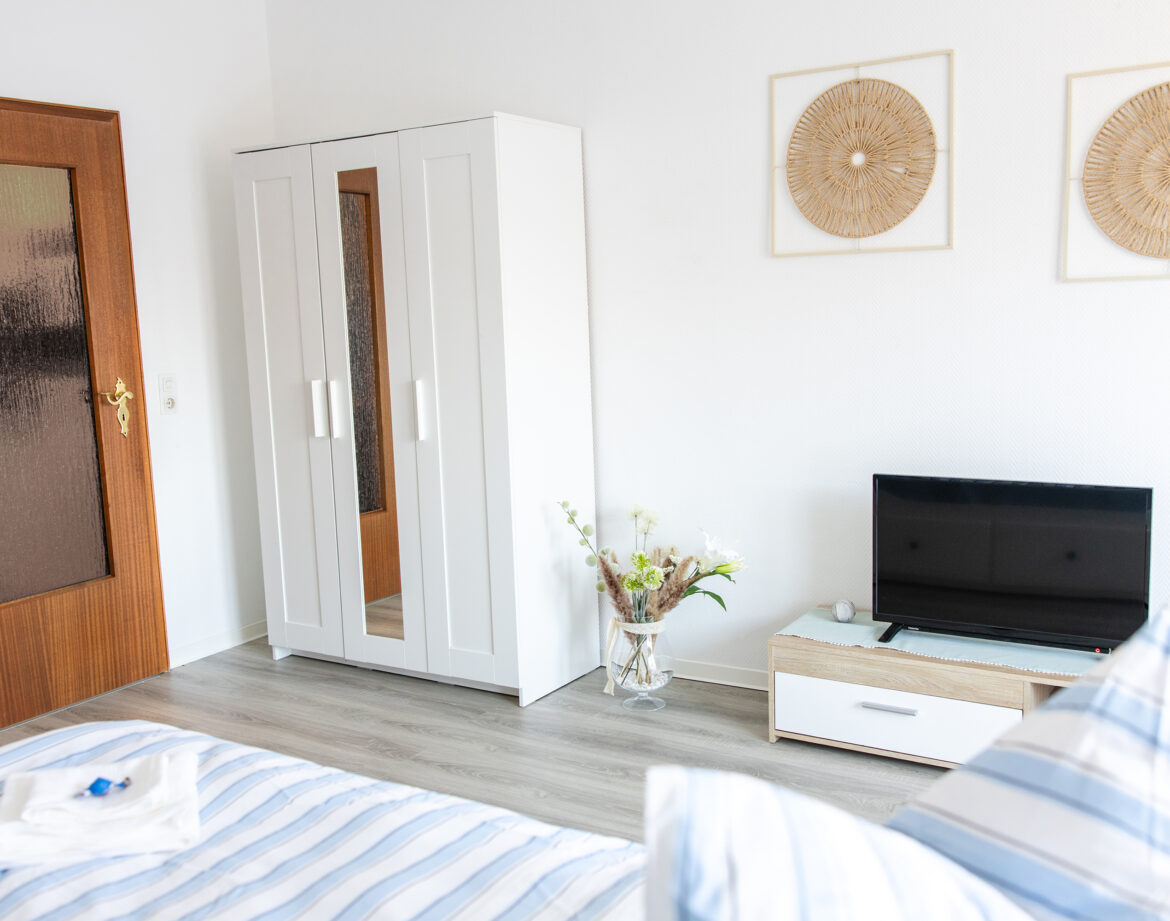 ferienwohnung-buesum-sardinenbutze-wohnzimmer.jpg