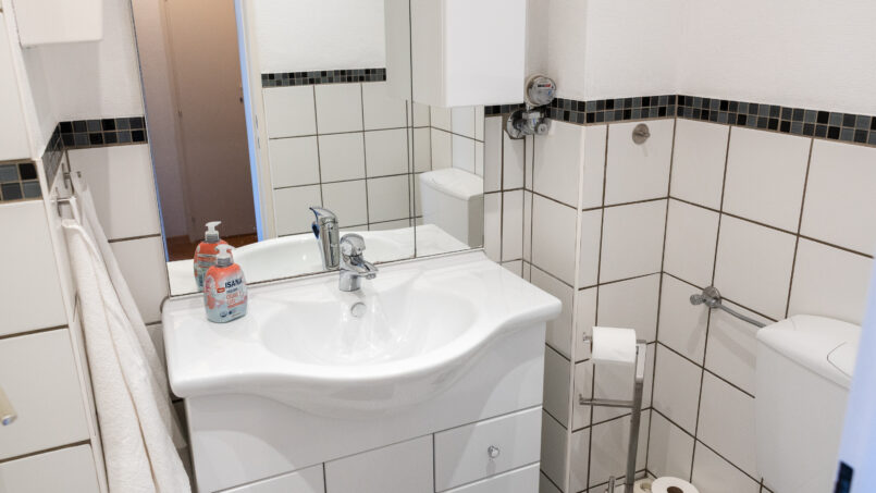 ferienwohnung-sankt-peter-ording-seeperle4-badezimmer.jpg