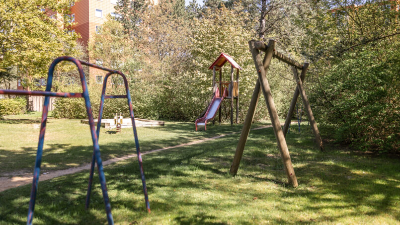 ferienwohnung-sankt-peter-ording-seeperle4-spielplatz.jpg